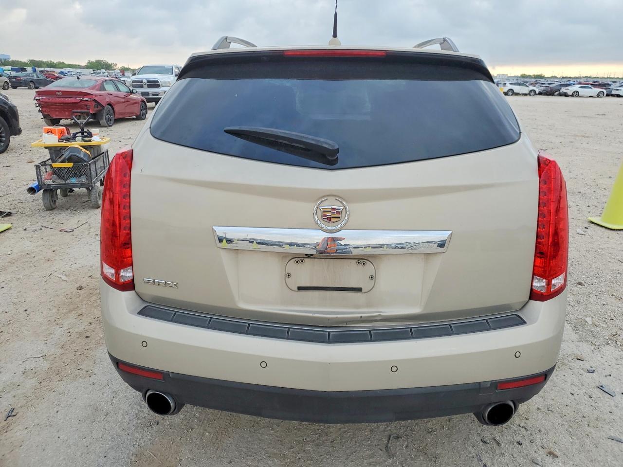 2011 CADILLAC SRX
