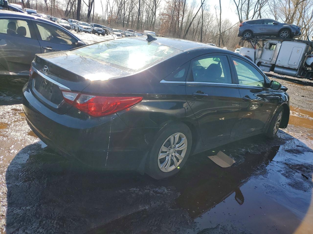 2011 HYUNDAI SONATA