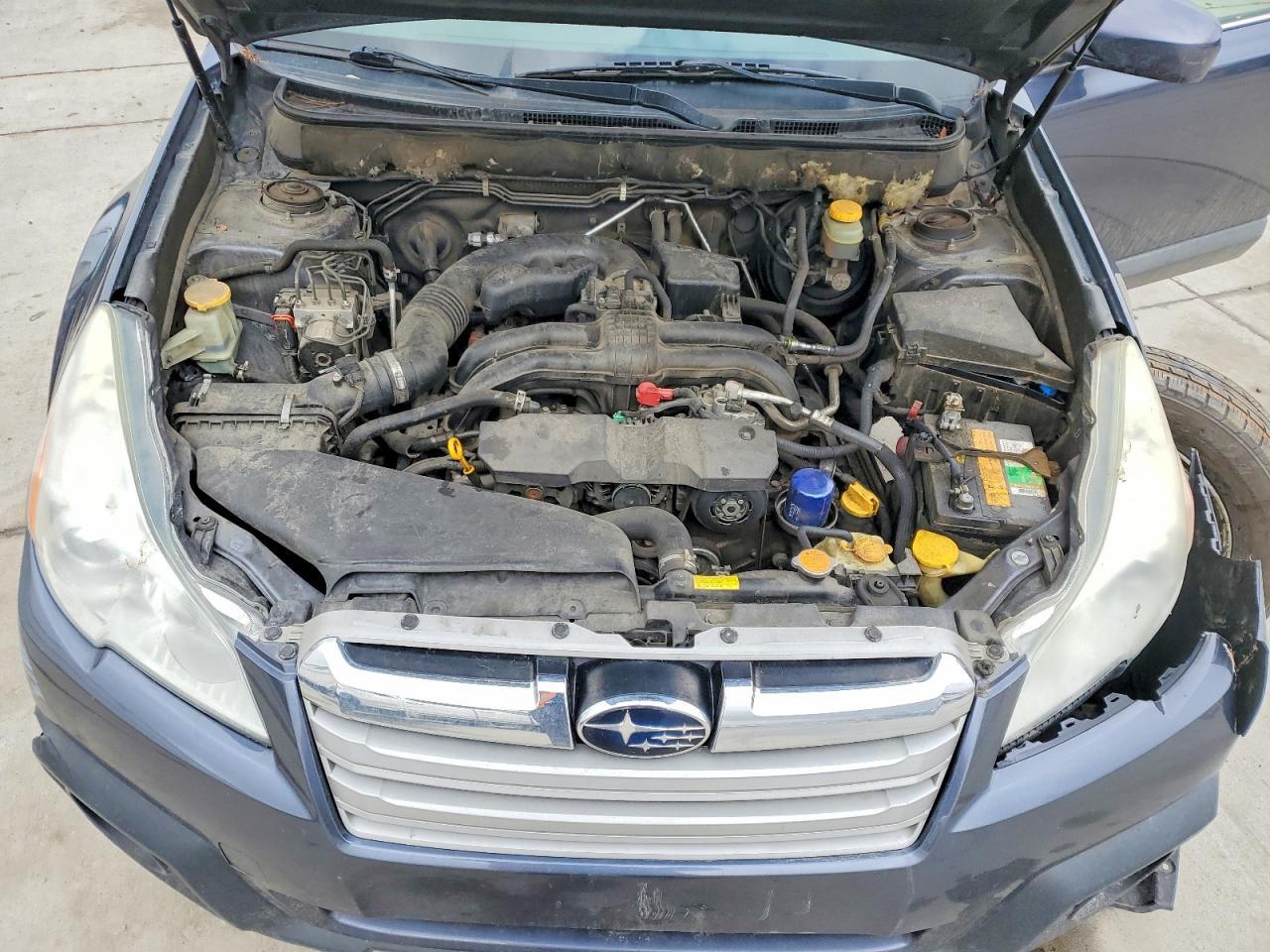 2014 SUBARU Outback