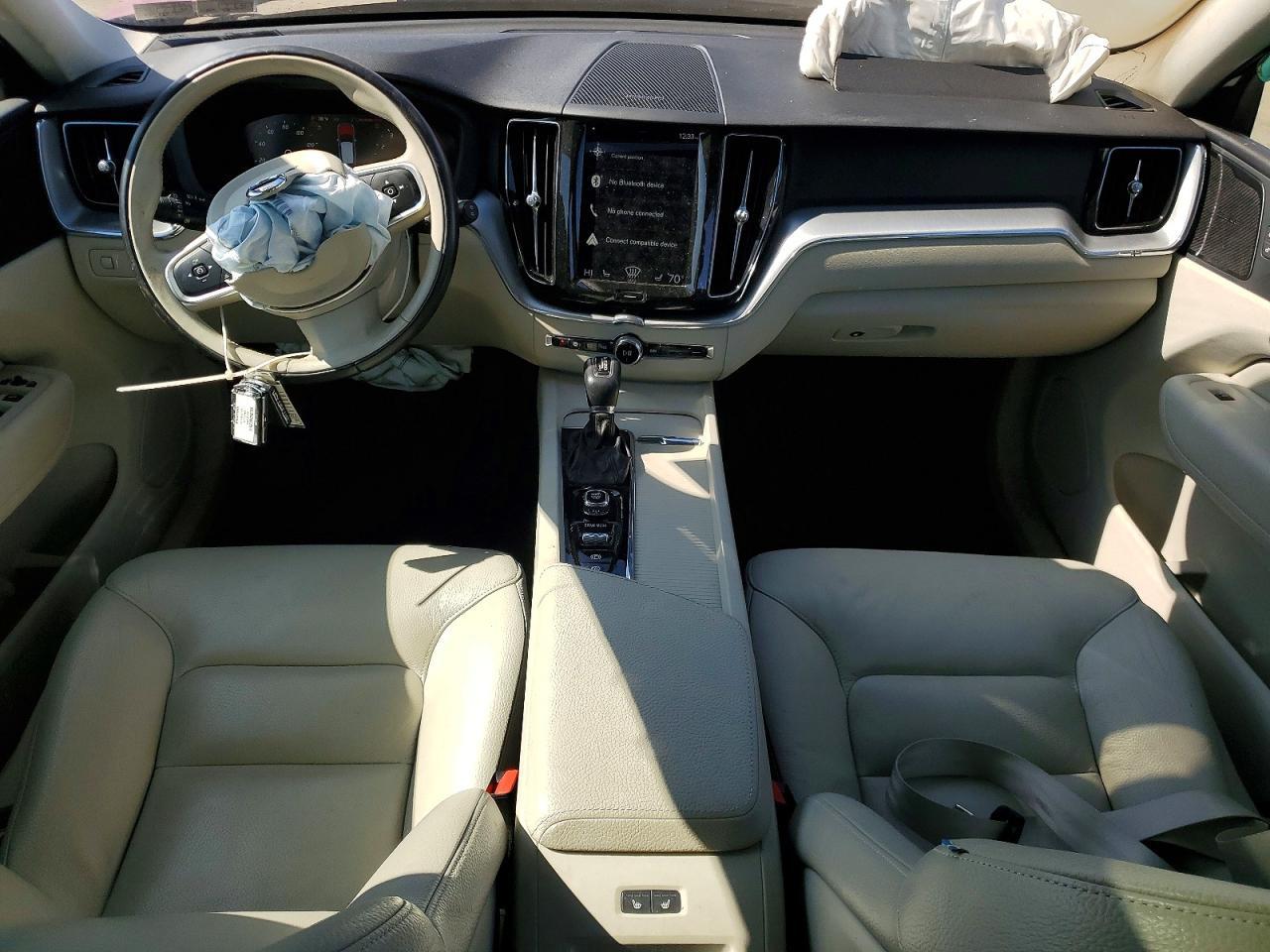 2019 VOLVO XC60