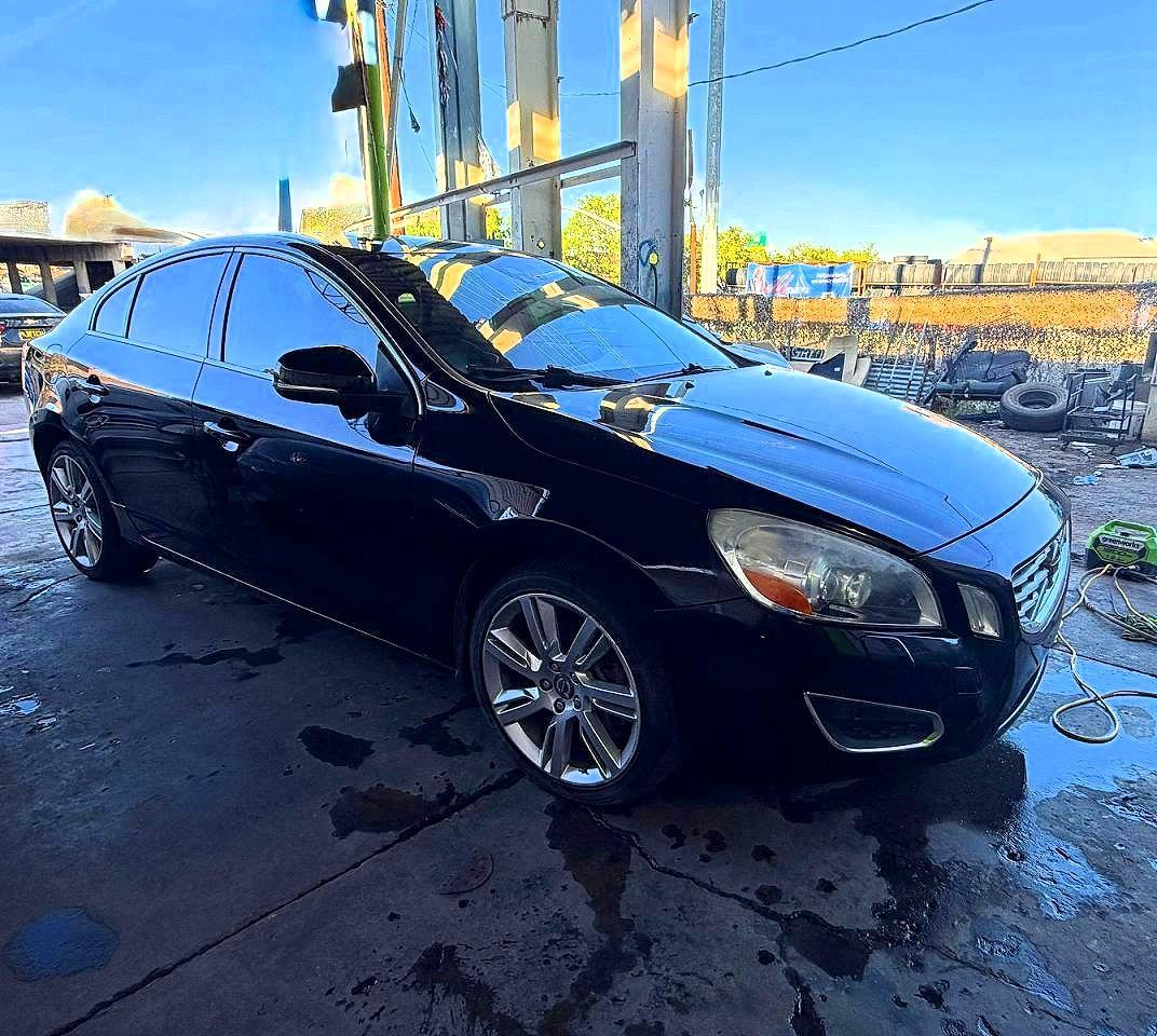 2013 VOLVO S60