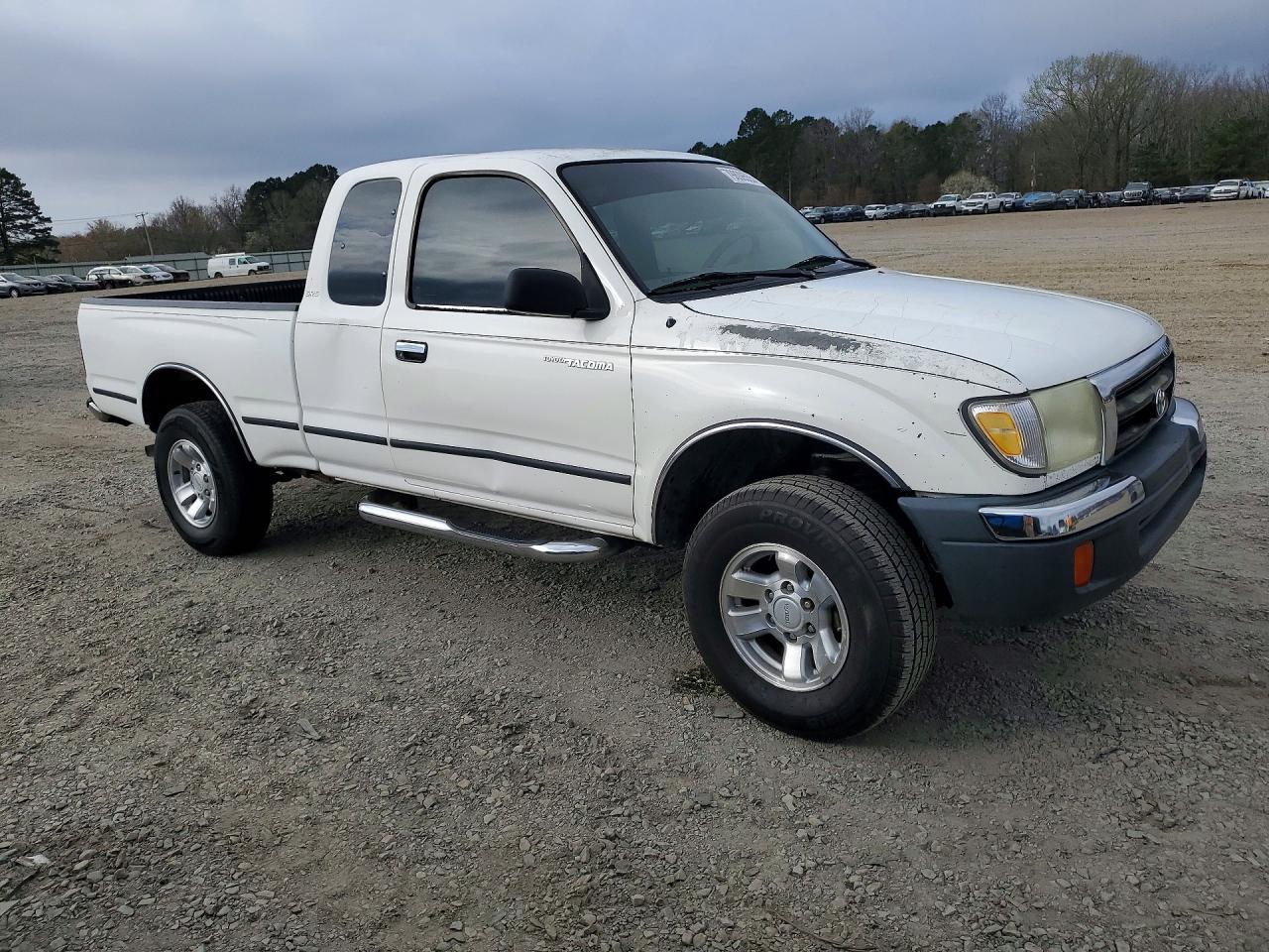 2000 TOYOTA TACOMA