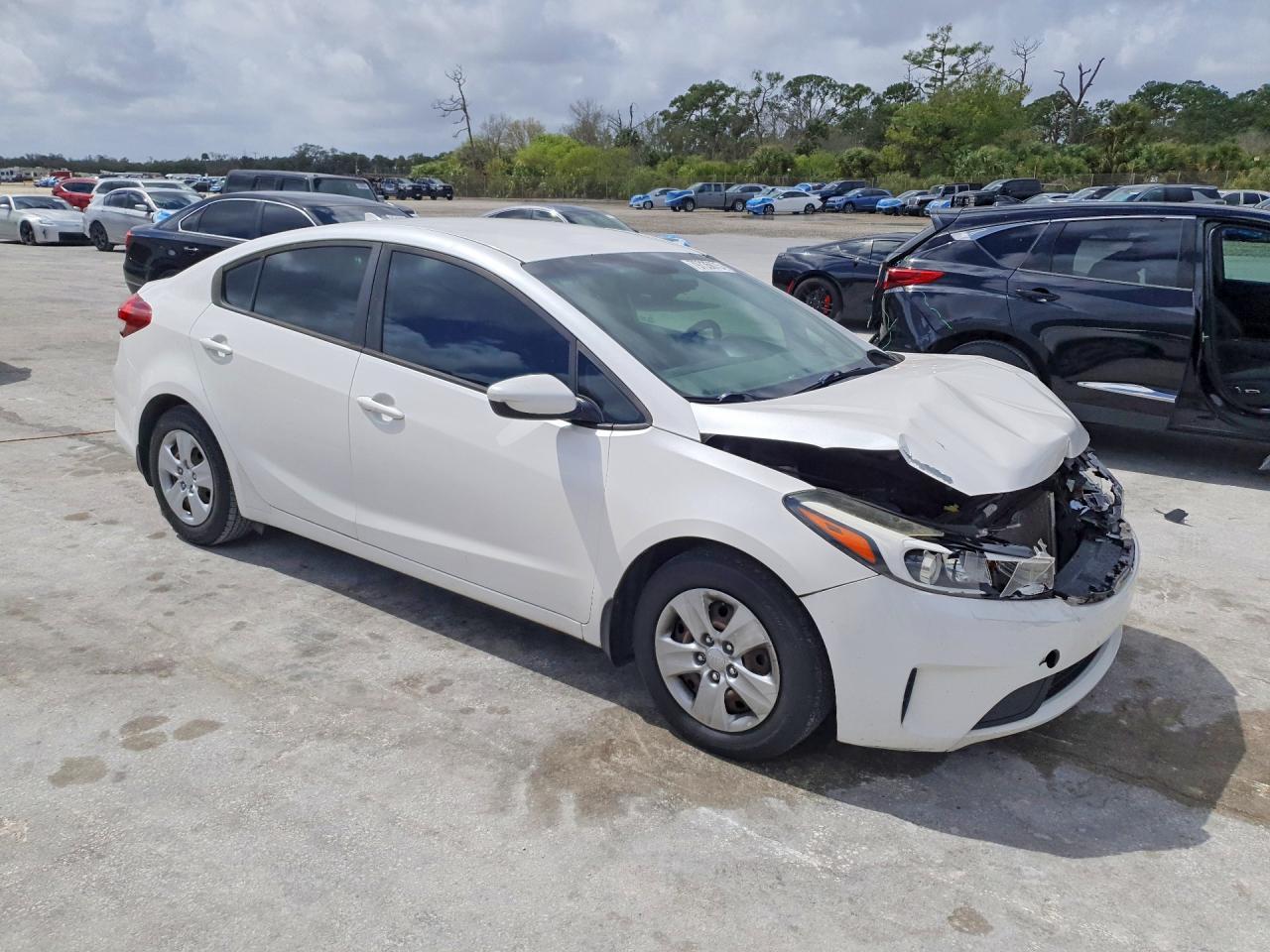 2017 KIA FORTE