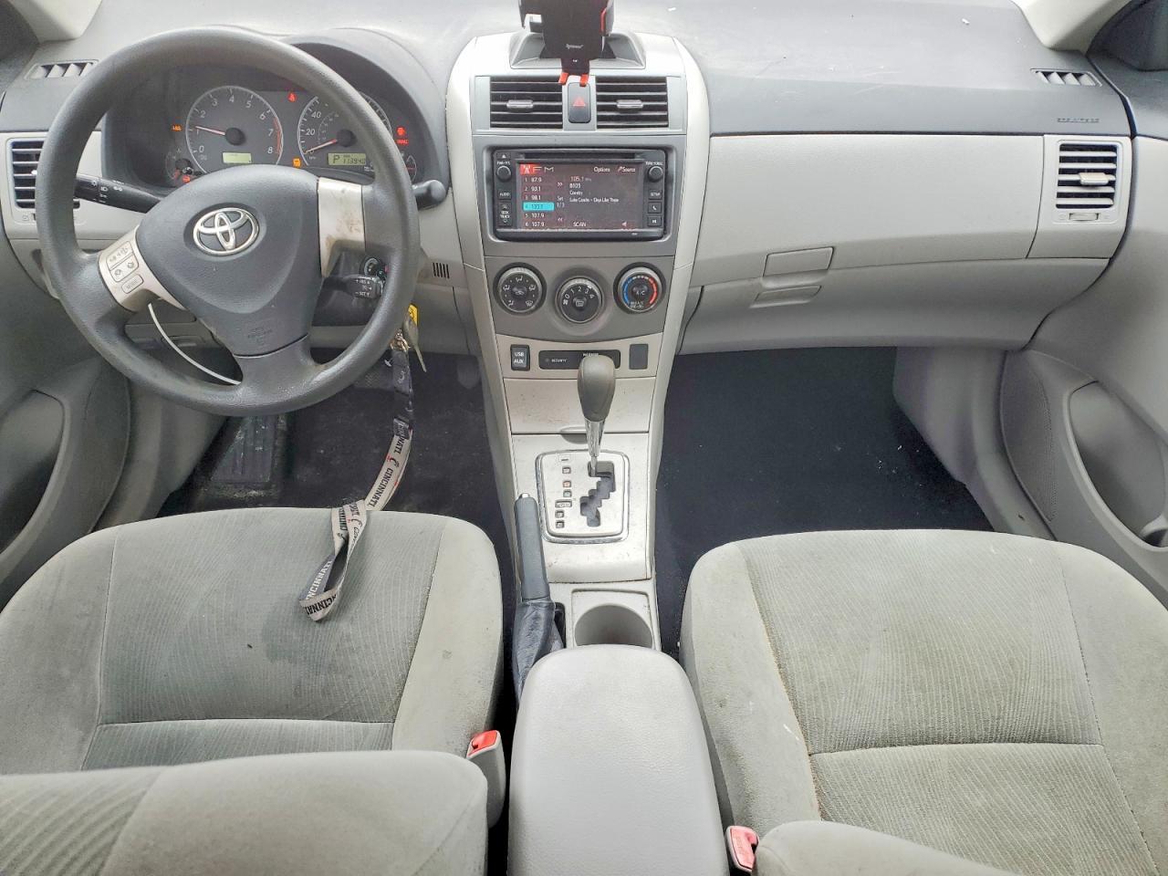 2013 TOYOTA COROLLA