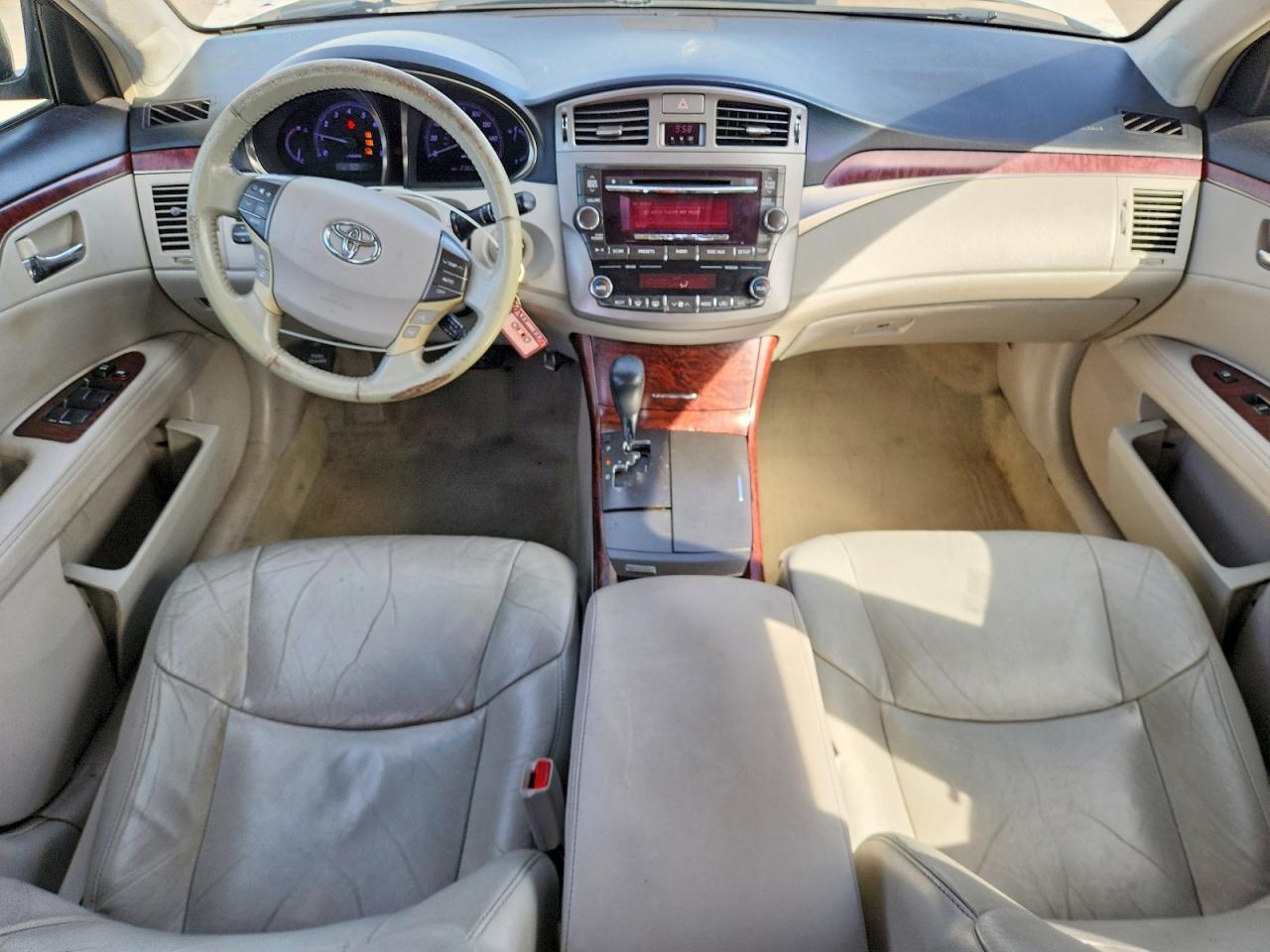 2011 TOYOTA Avalon