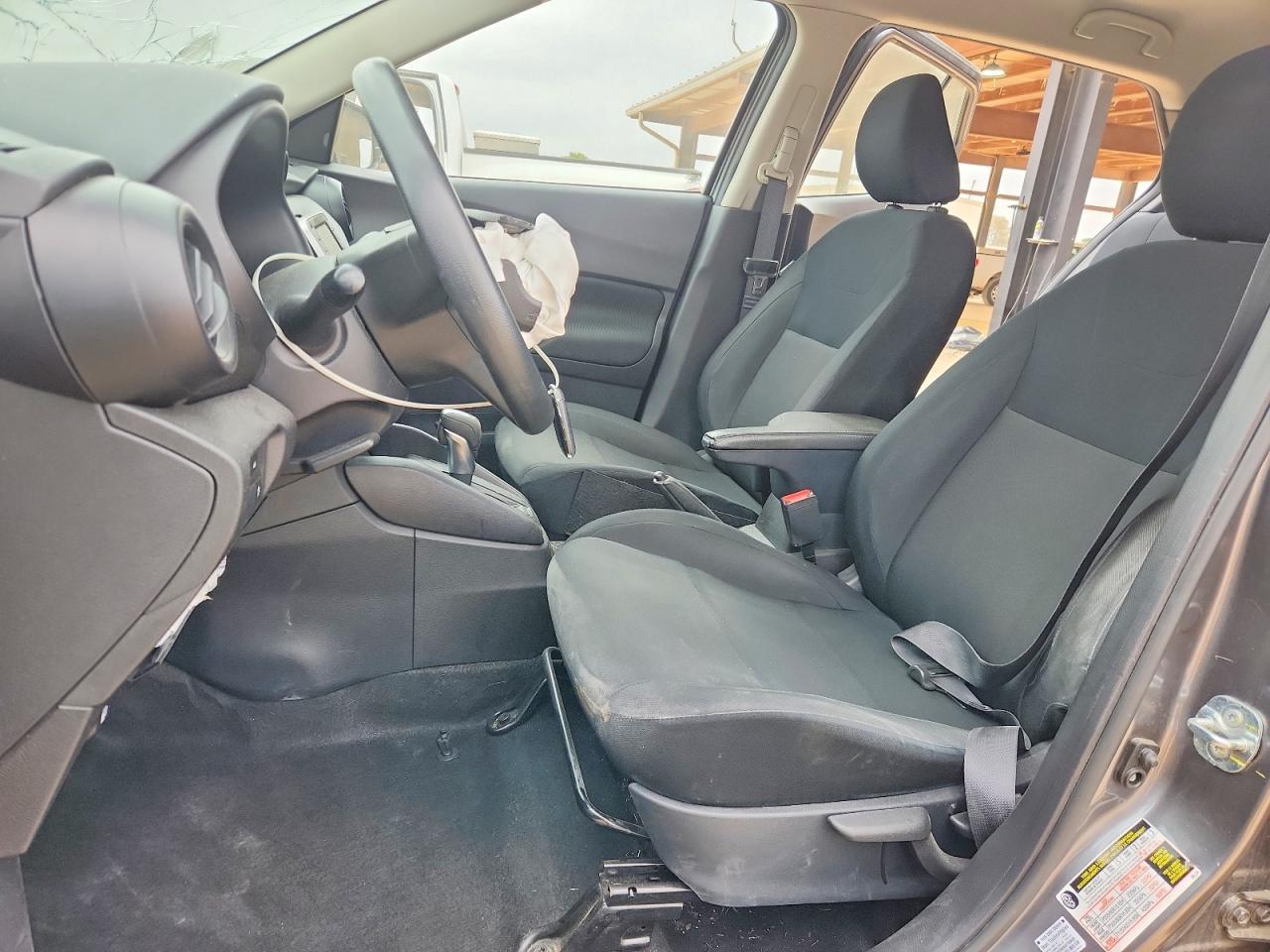 2024 NISSAN KICKS