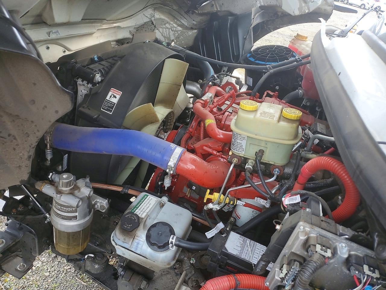 2024 FREIGHTLINER M2