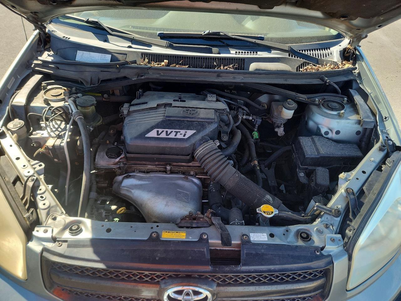2004 TOYOTA RAV4