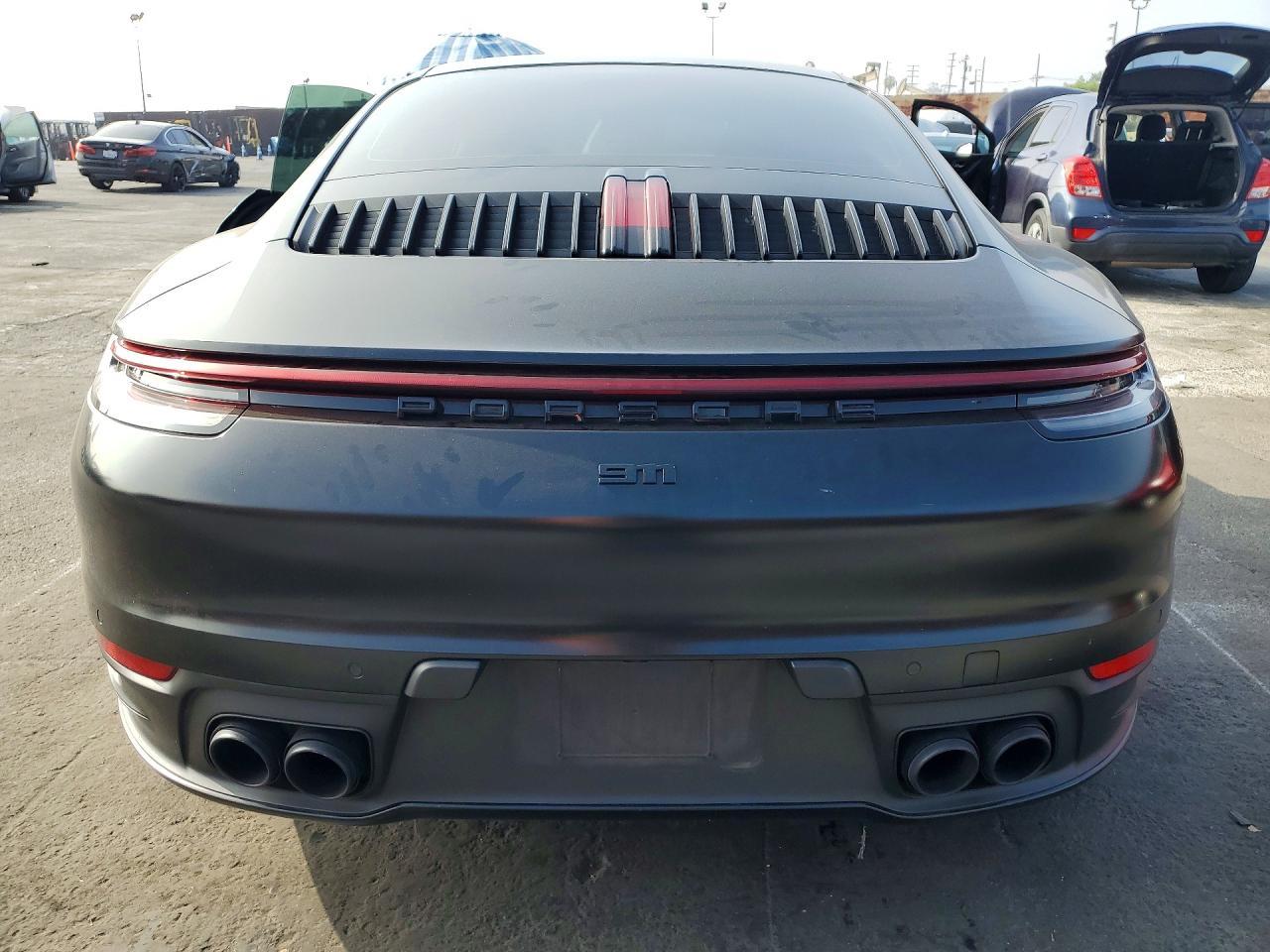 2024 PORSCHE 911