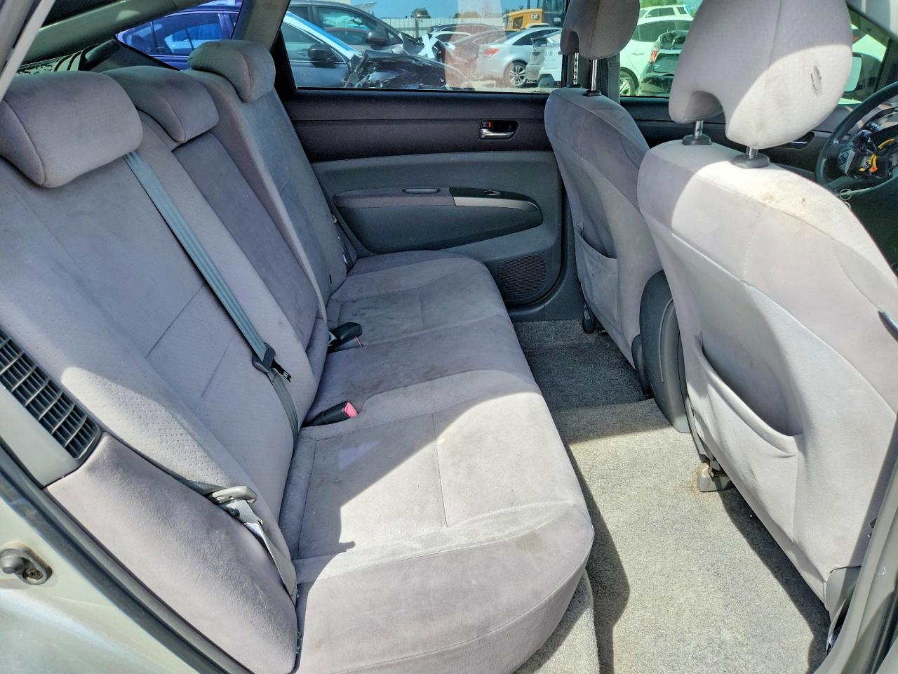 2004 TOYOTA PRIUS