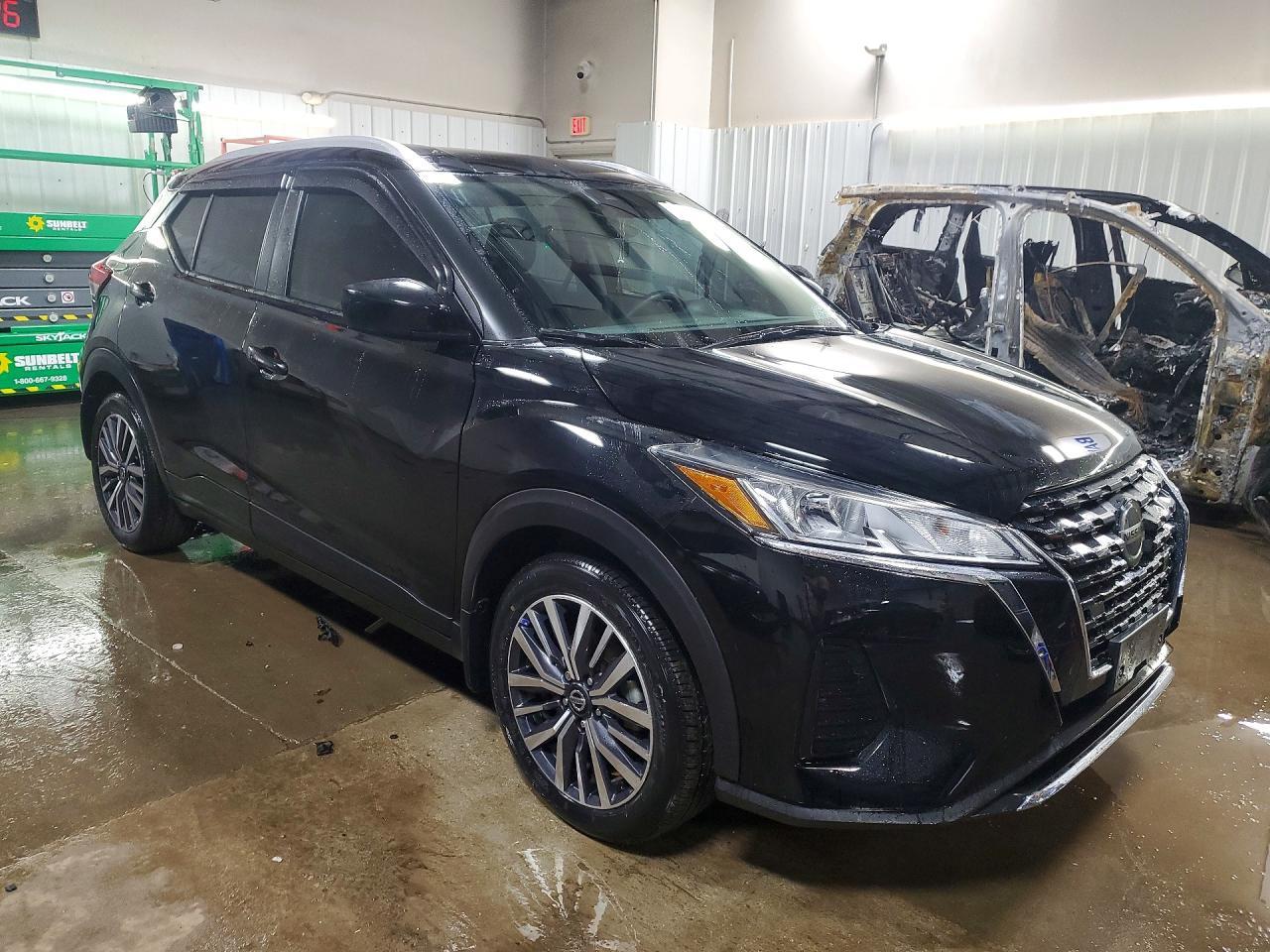 2021 NISSAN KICKS