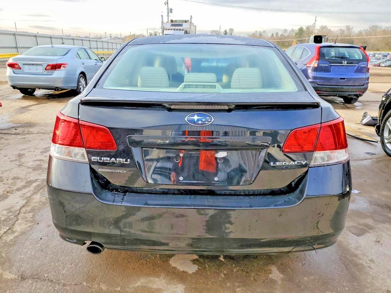 2010 SUBARU Legacy