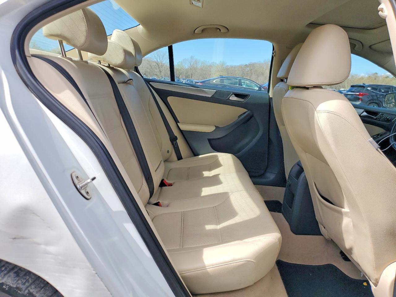 2016 VOLKSWAGEN JETTA