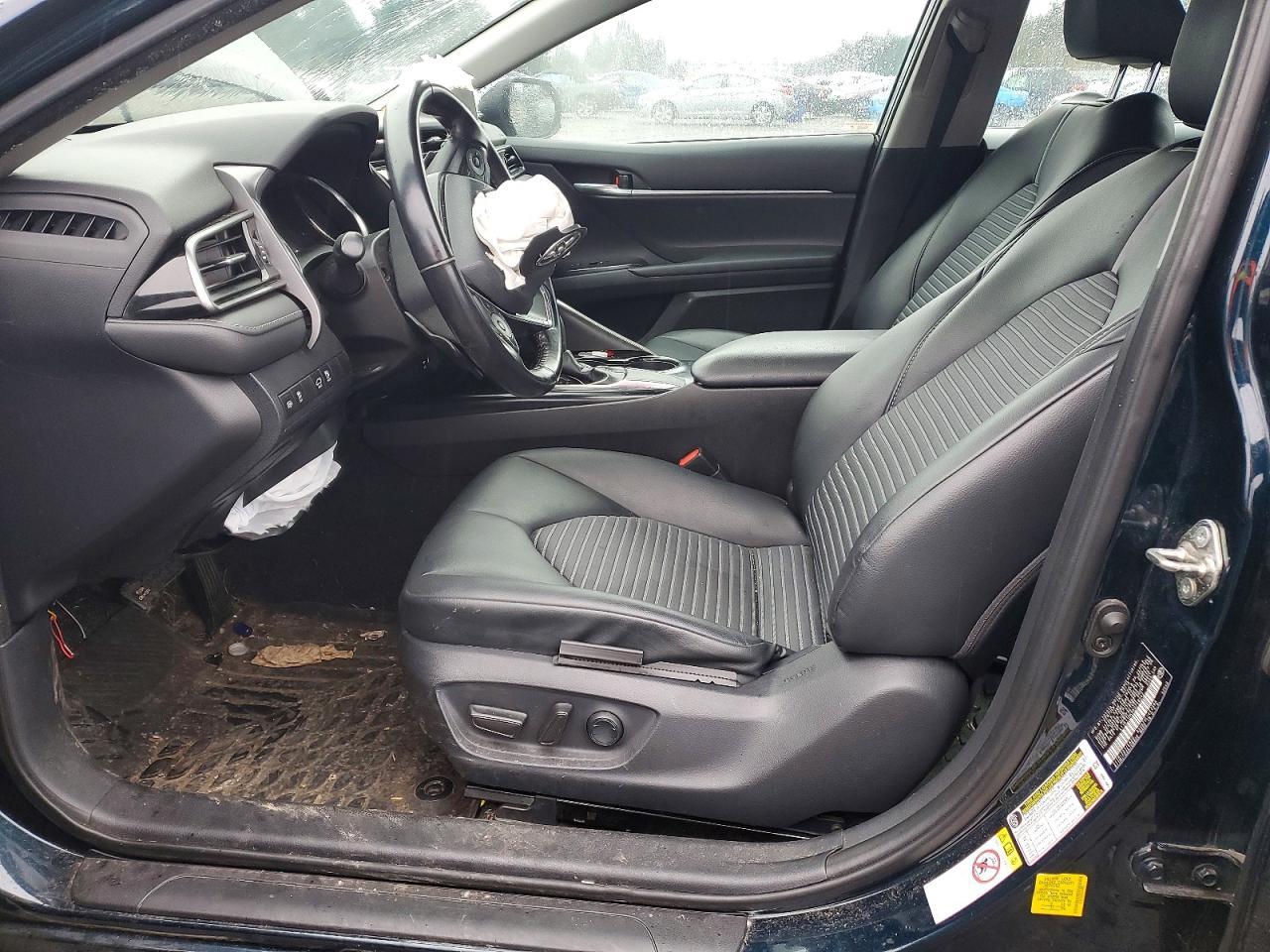 2019 TOYOTA CAMRY