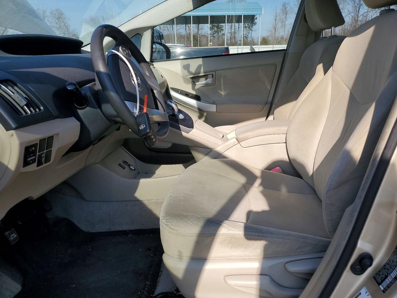 2011 TOYOTA PRIUS