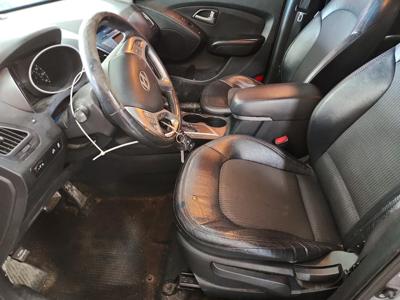 2012 HYUNDAI TUCSON