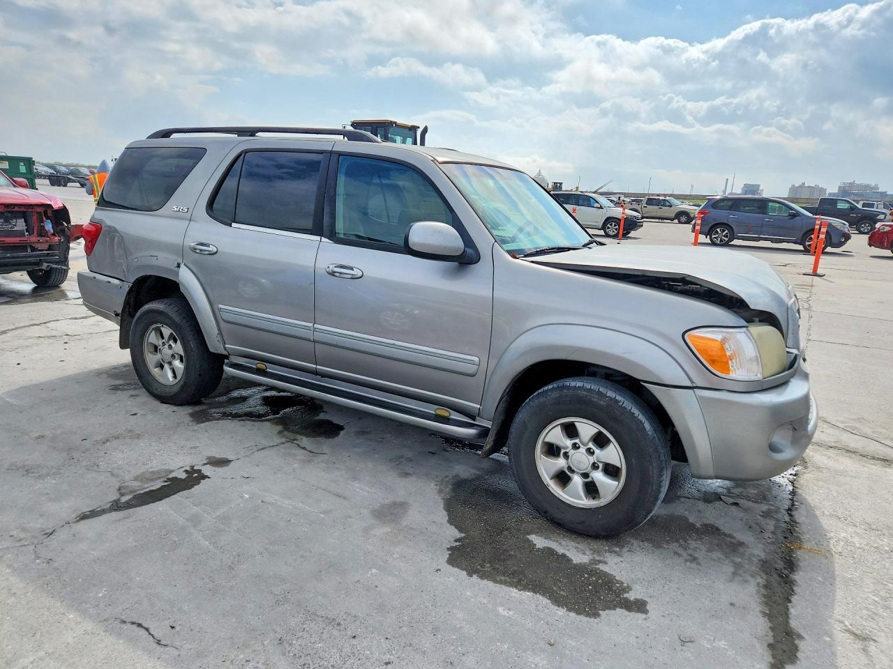 2005 TOYOTA Sequoia