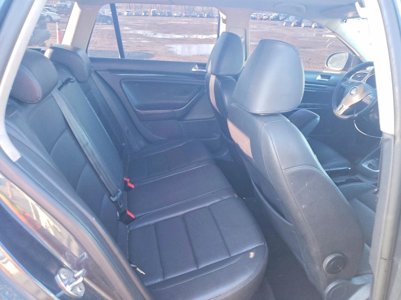 2010 VOLKSWAGEN JETTA