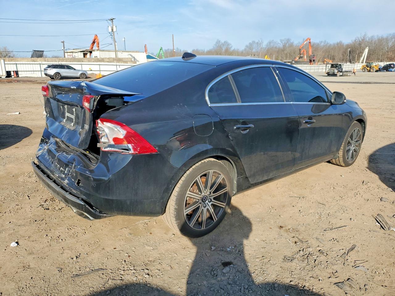 2018 VOLVO S60