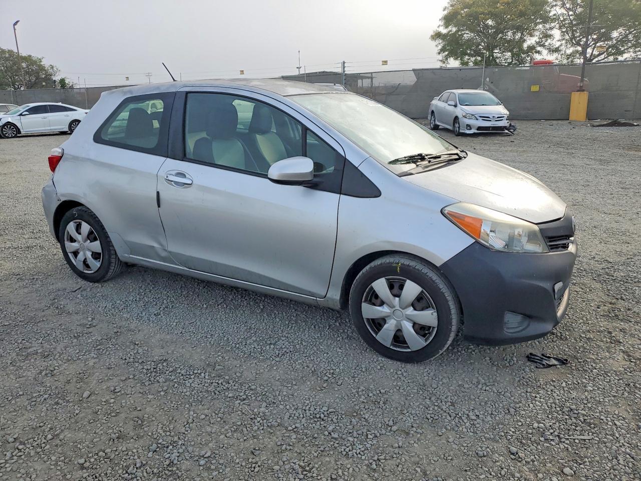 2012 TOYOTA YARIS