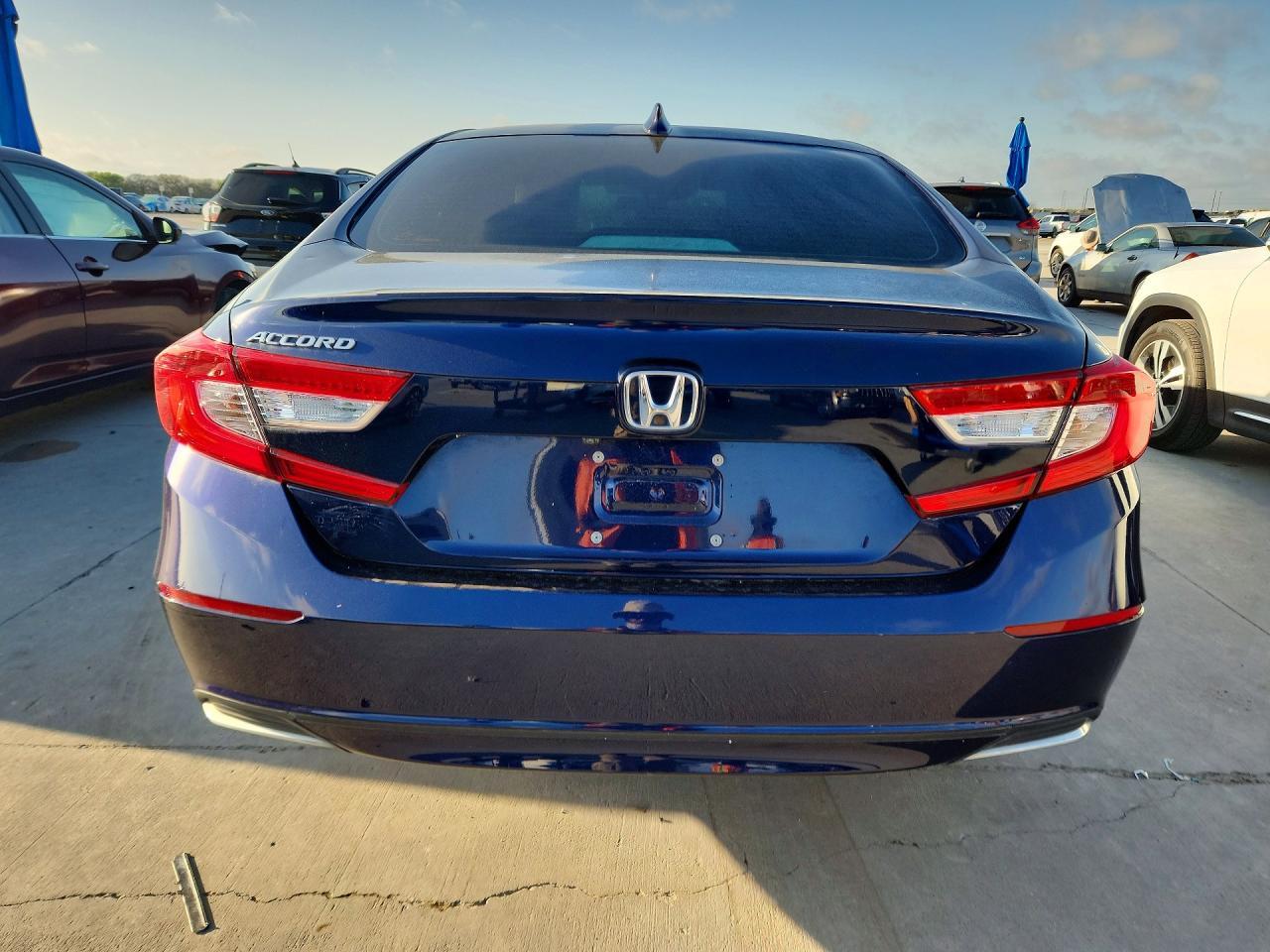 2019 HONDA ACCORD