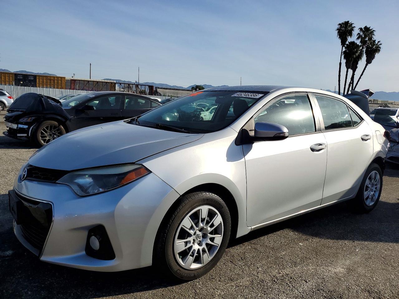 2016 TOYOTA COROLLA