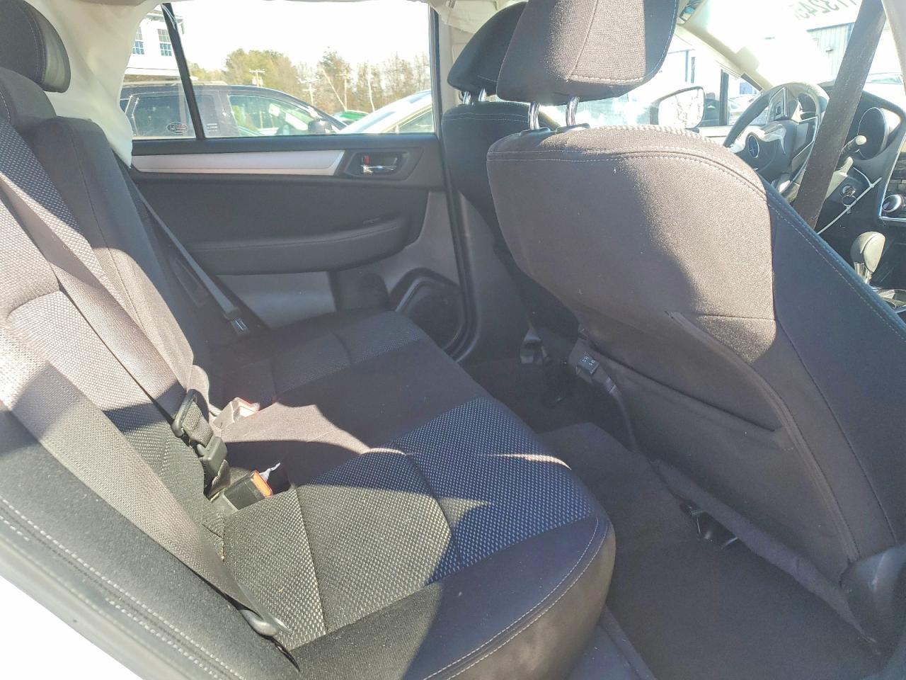 2019 SUBARU Outback