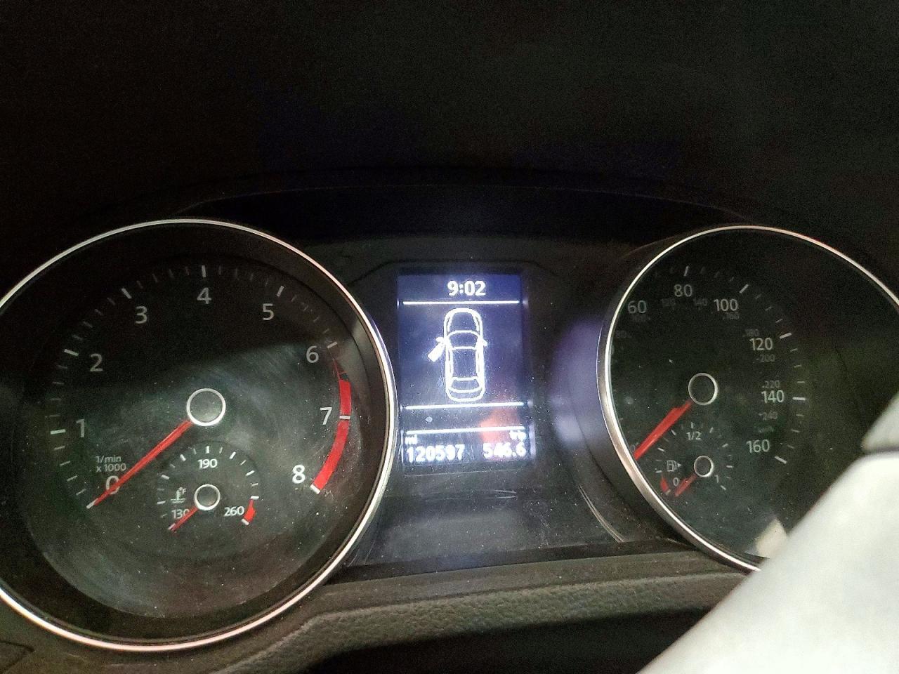 2016 VOLKSWAGEN Passat
