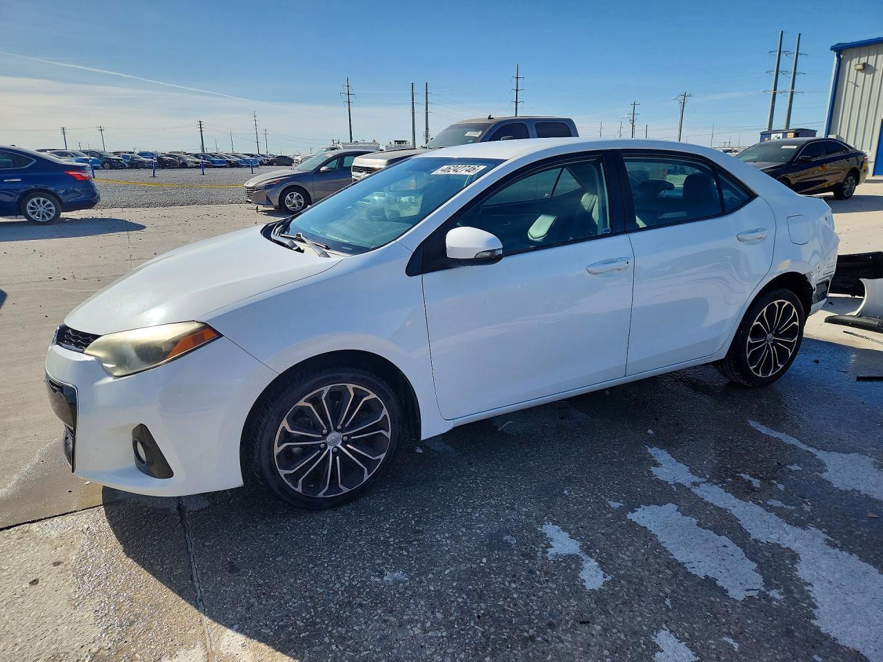 2016 TOYOTA COROLLA