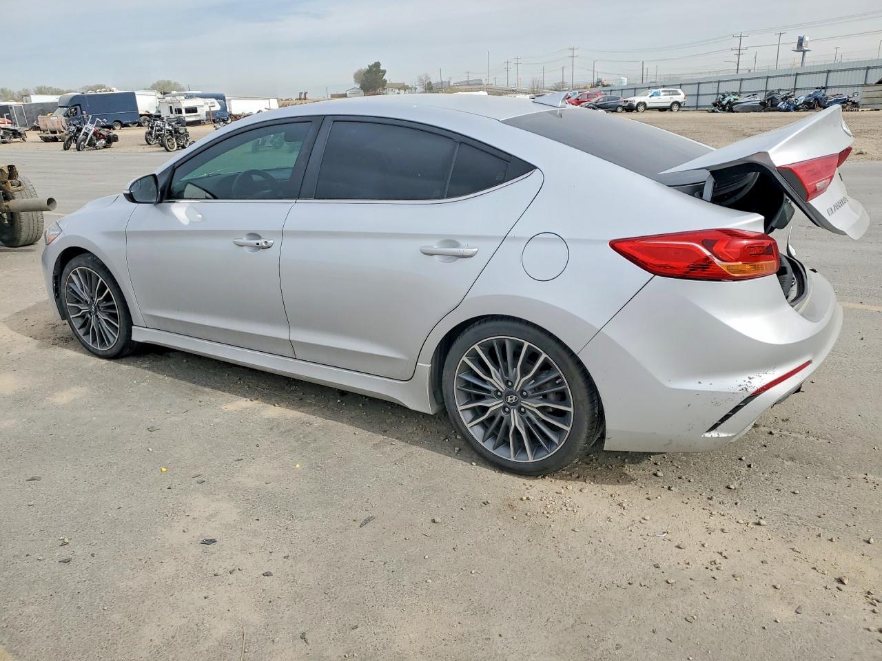 2017 HYUNDAI ELANTRA