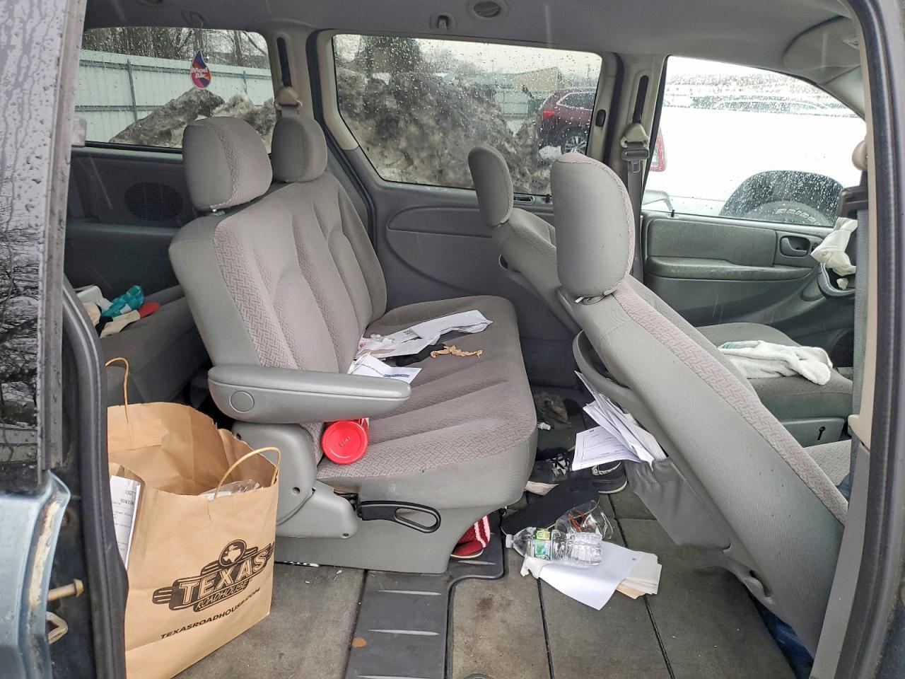 2017 NISSAN VERSA