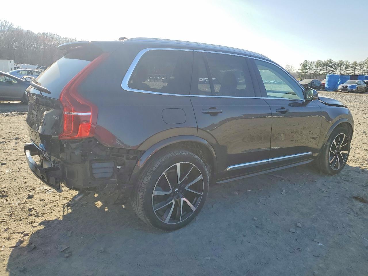 2023 VOLVO XC90