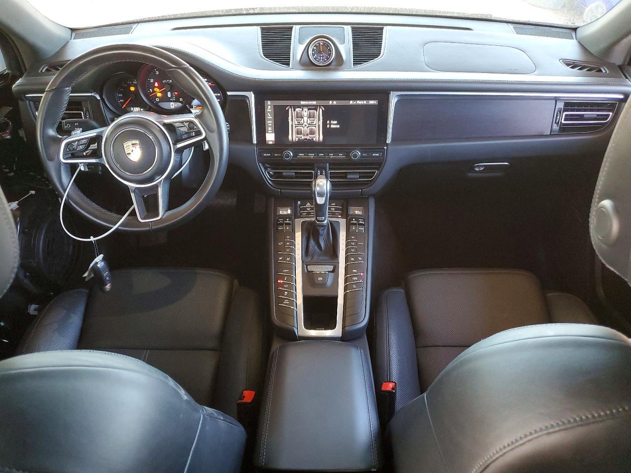 2021 PORSCHE Macan