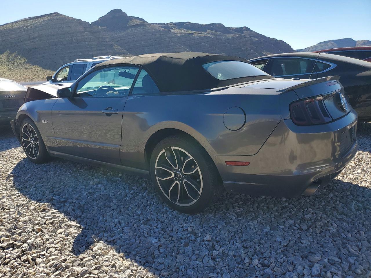 2013 FORD MUSTANG