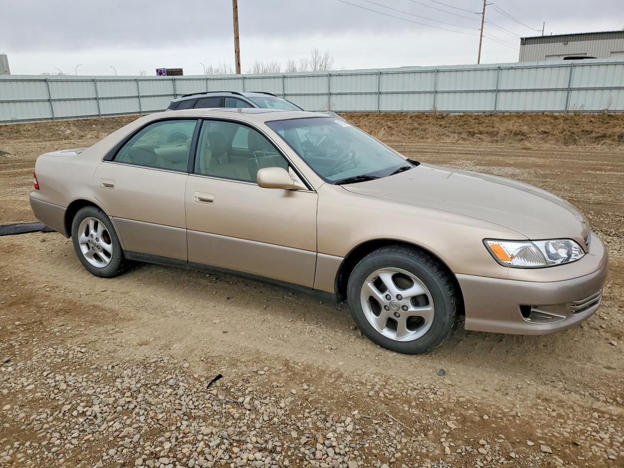 2000 LEXUS Es 300