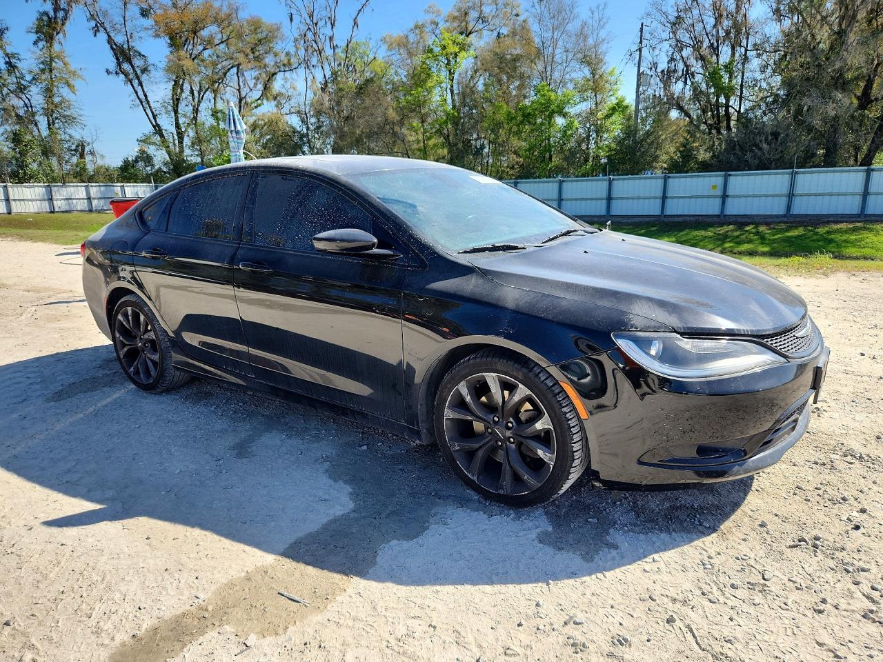2015 CHRYSLER 200