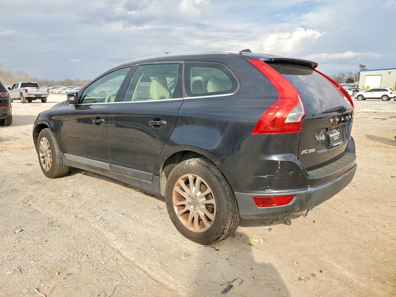 2010 VOLVO XC60