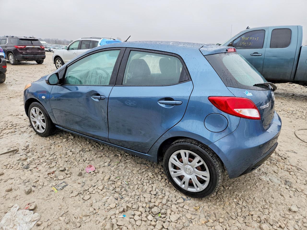 2014 MAZDA 2