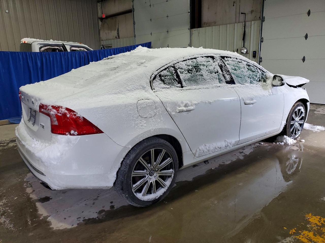 2018 VOLVO S60