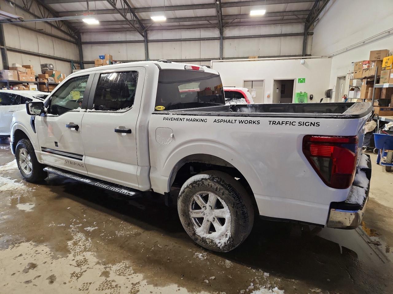 2024 FORD F-150 Lightning