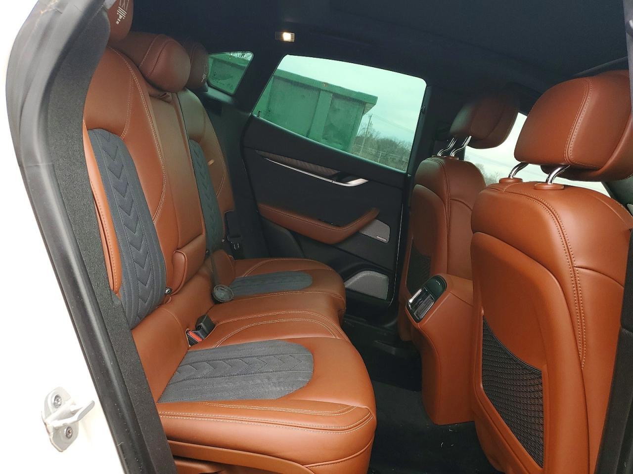2020 MASERATI Levante