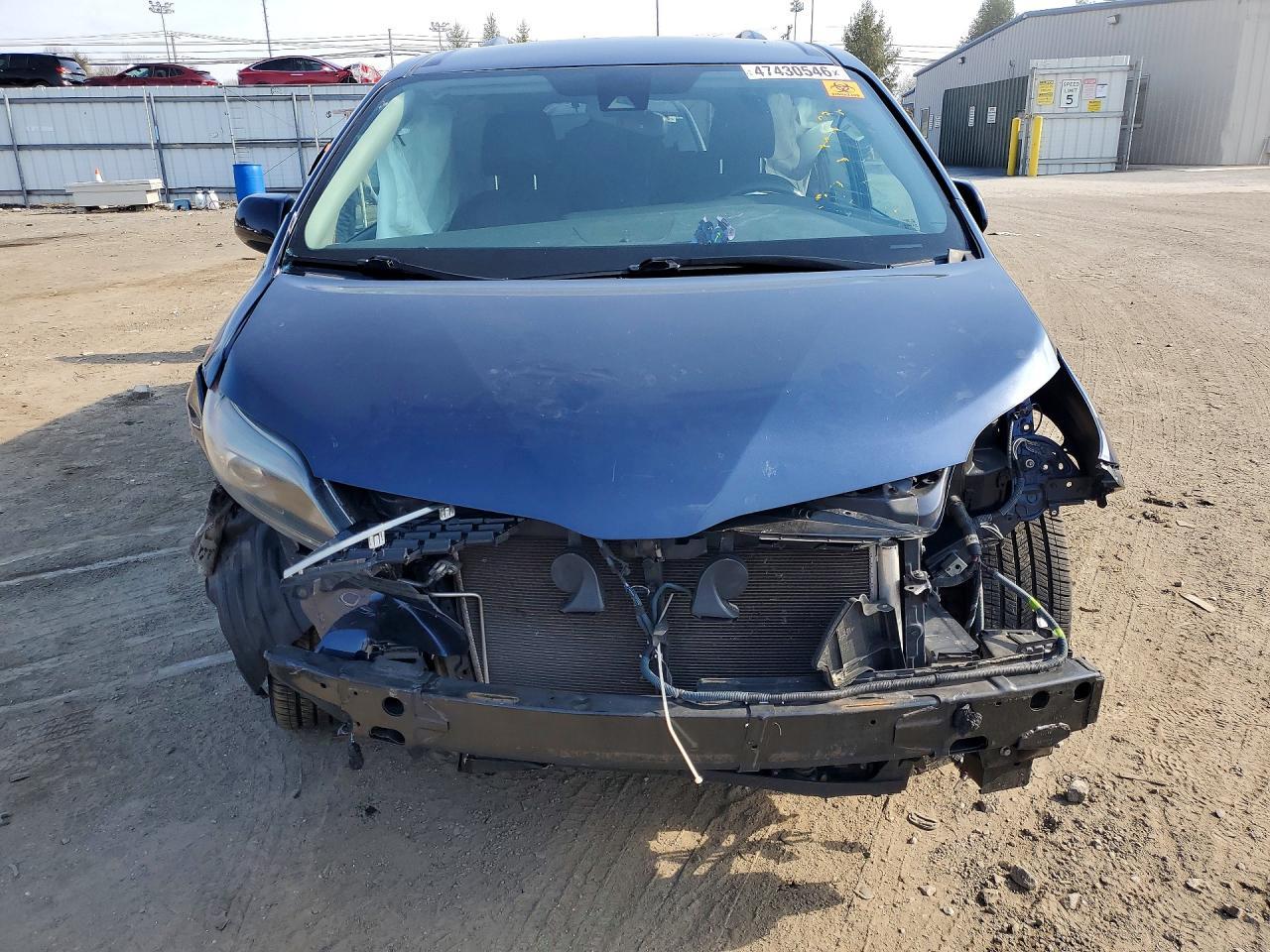 2019 TOYOTA SIENNA