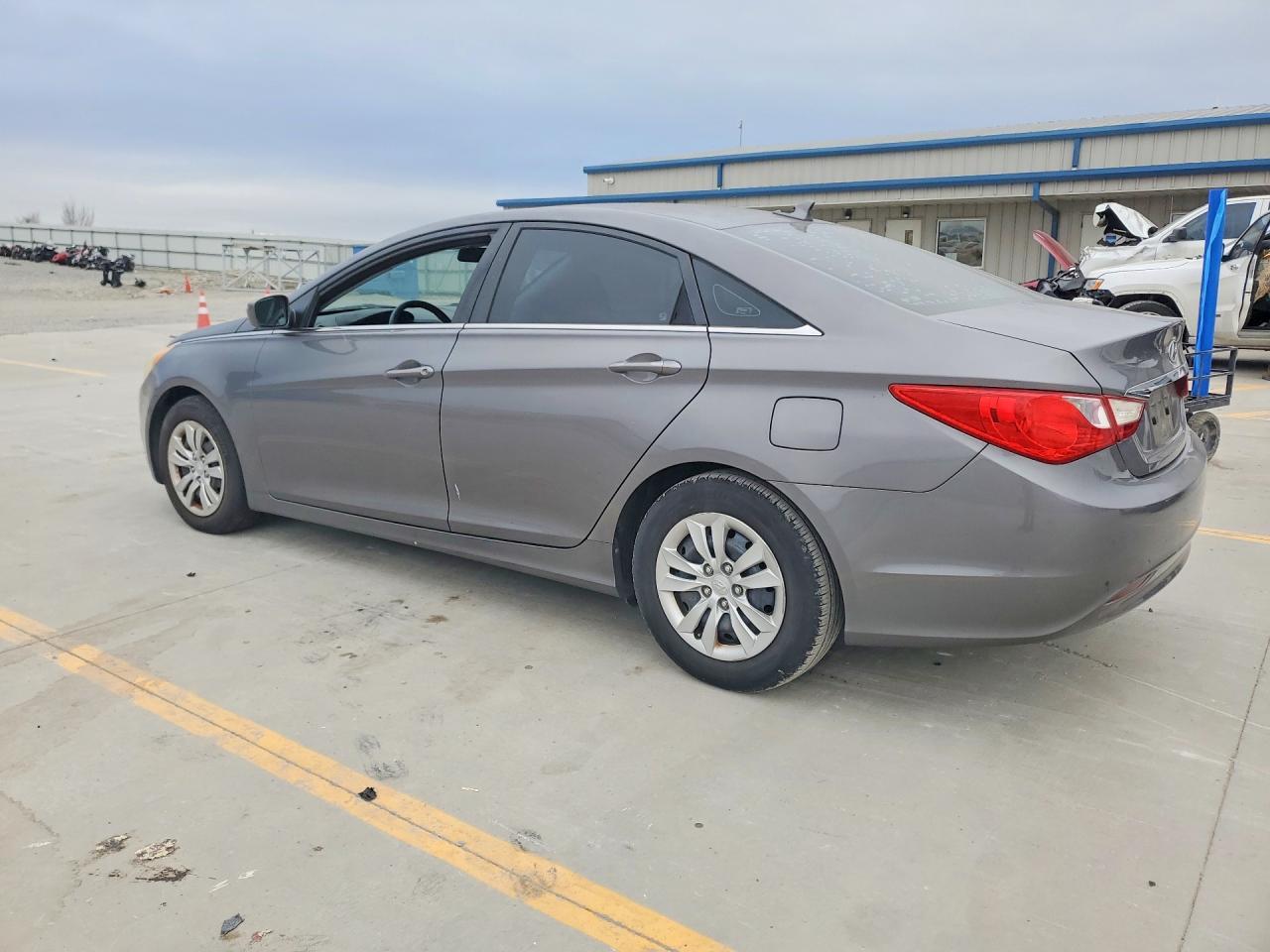 2011 HYUNDAI SONATA