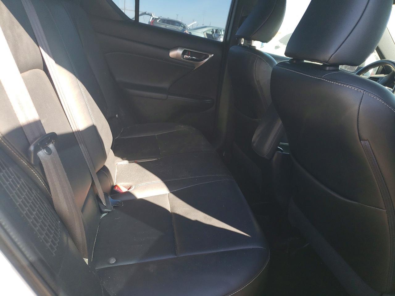 2015 LEXUS CT 200H