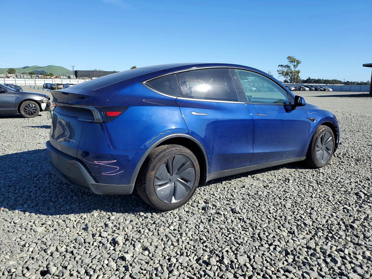 2026 TESLA MODEL Y