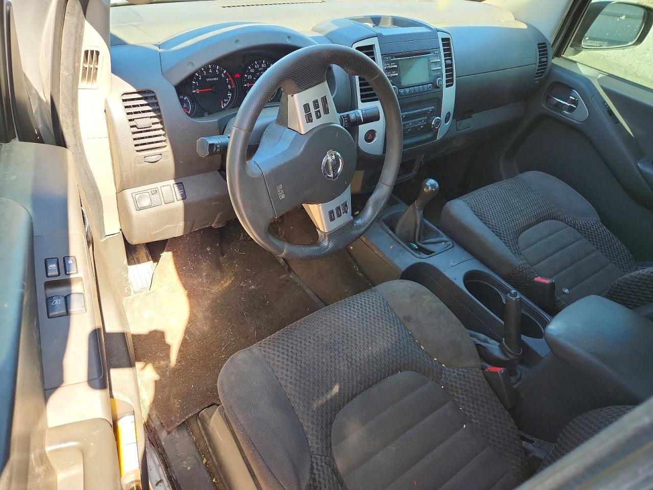 2013 NISSAN Frontier