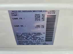 2025 NISSAN LEAF