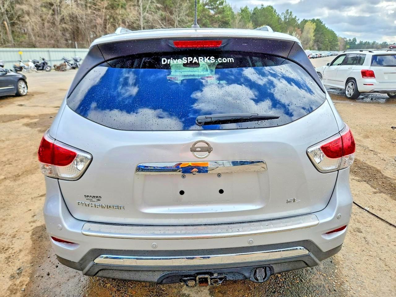 2014 NISSAN PATHFINDER