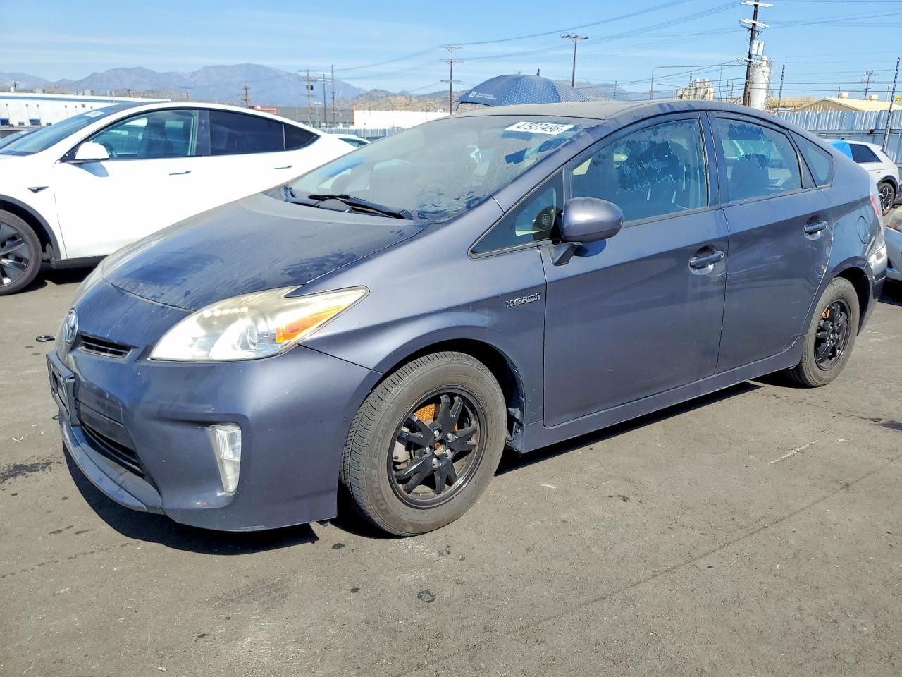 2013 TOYOTA PRIUS