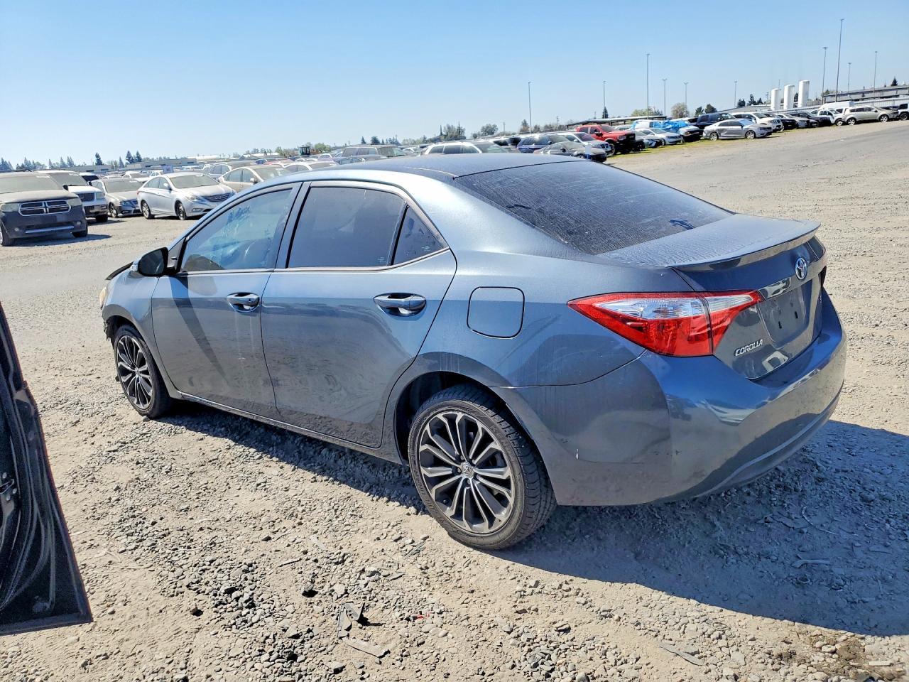 2015 TOYOTA COROLLA